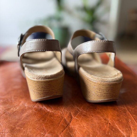 Dansko Laurie Wedge - Size 41 - Picture 5 of 5